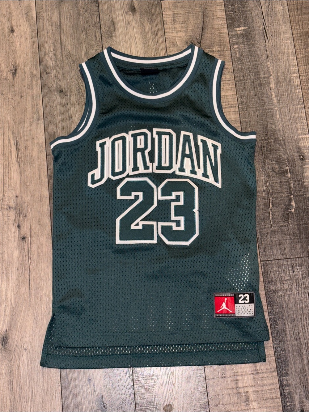 Apparel item